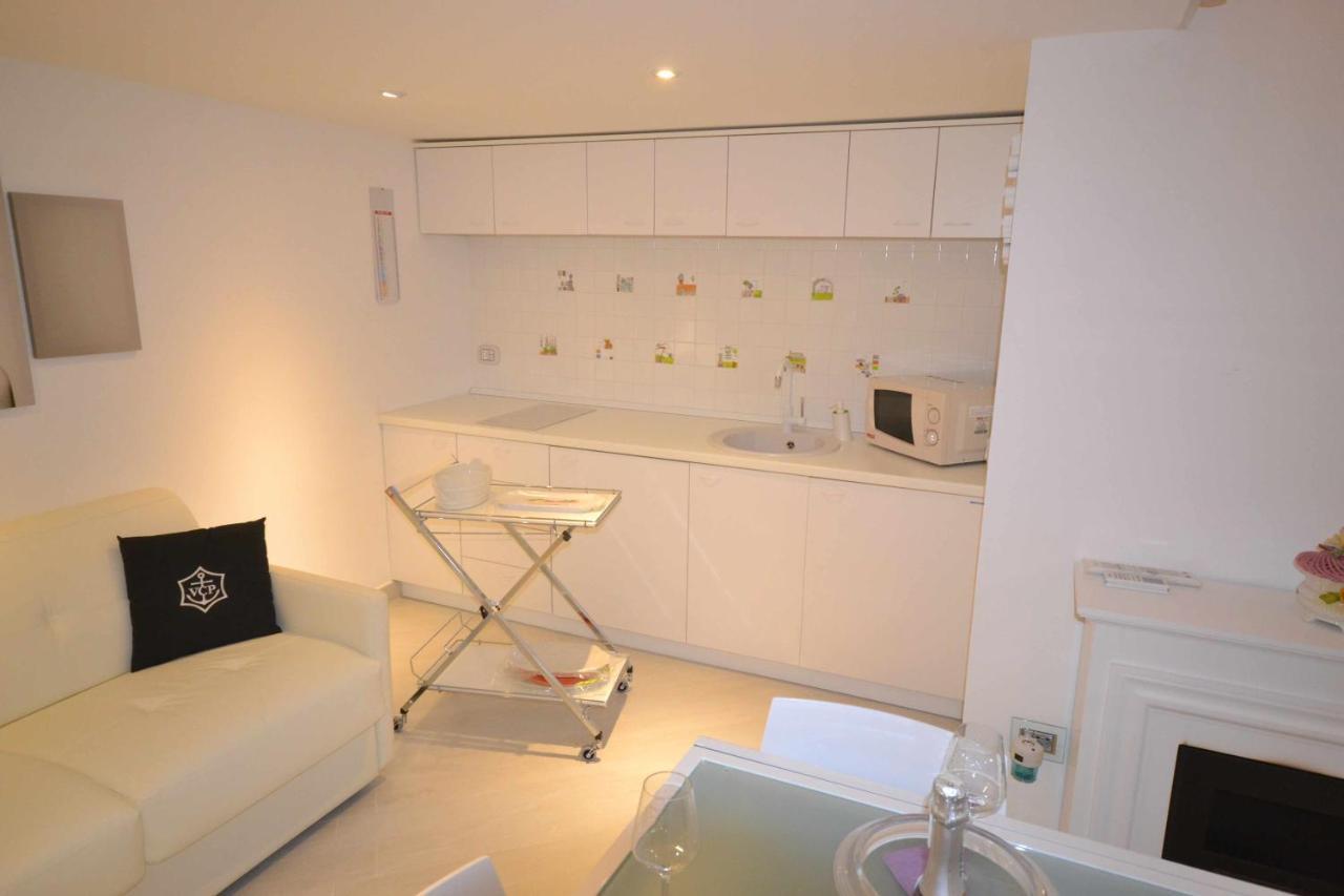 Golden Bay Bed and Breakfast Trani Buitenkant foto