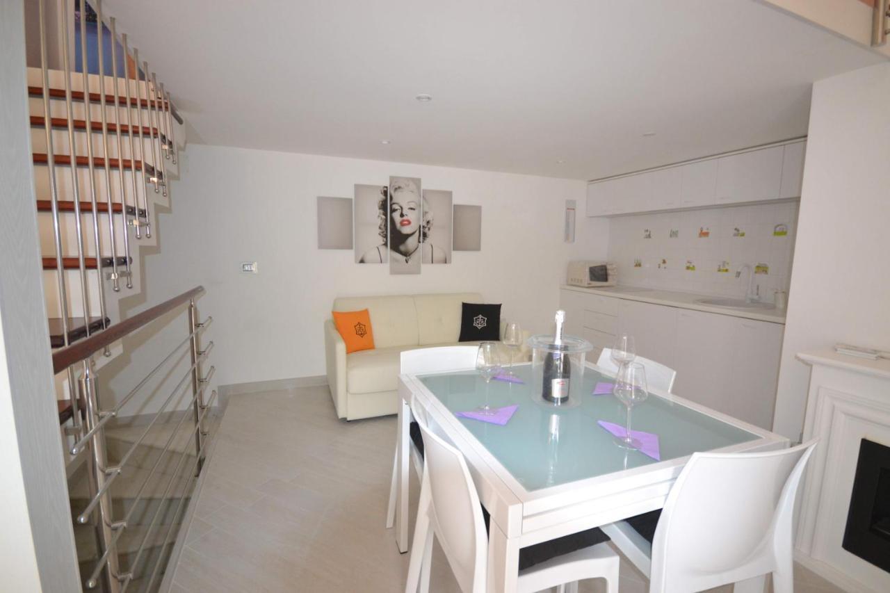 Golden Bay Bed and Breakfast Trani Buitenkant foto