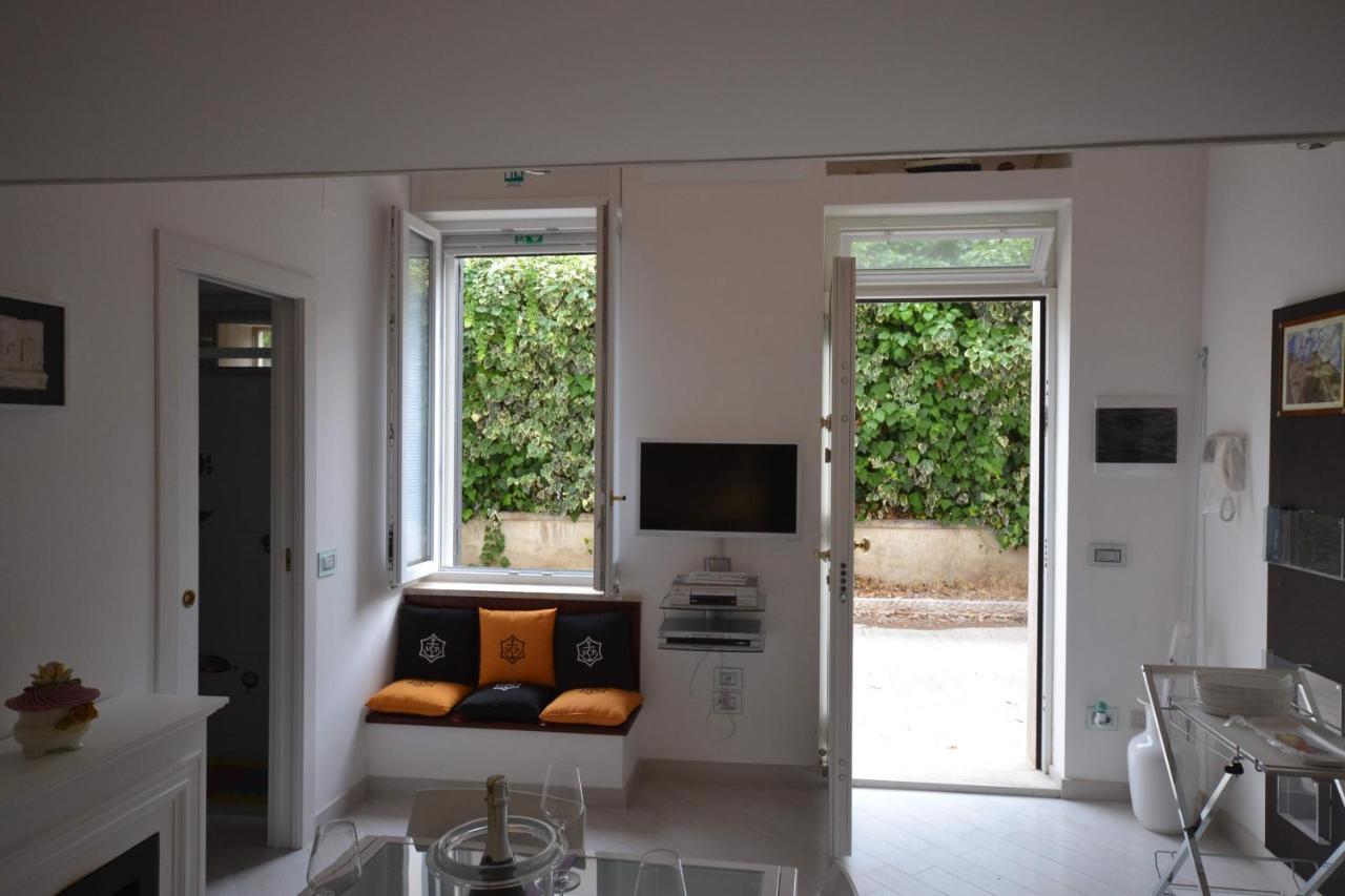 Golden Bay Bed and Breakfast Trani Buitenkant foto