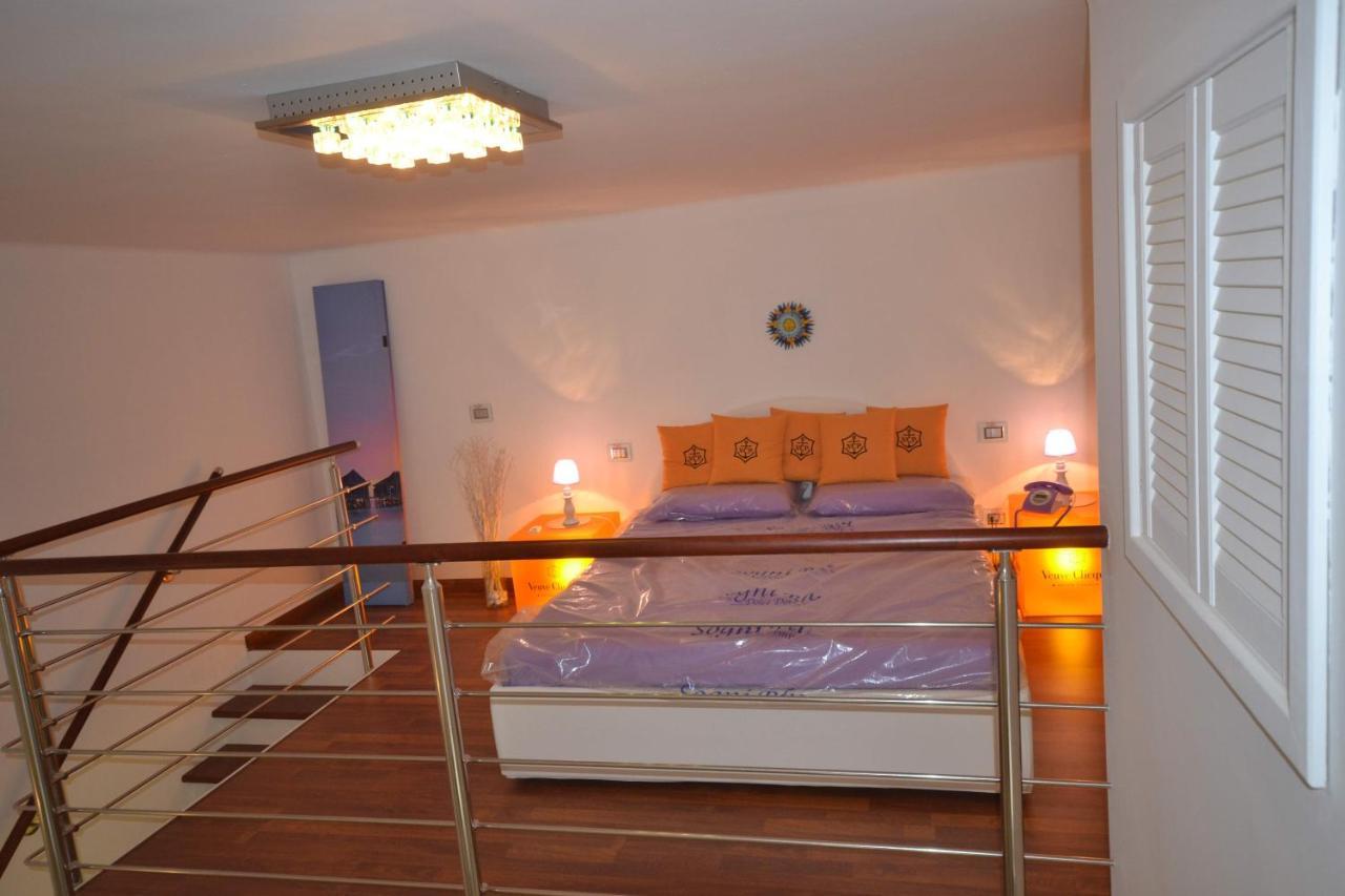 Golden Bay Bed and Breakfast Trani Buitenkant foto